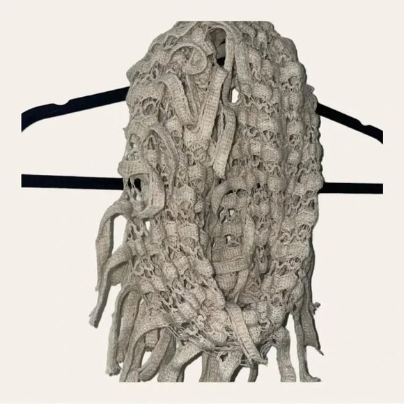 0510. Fashion INFINITY SCARF TAN IN COLOR FRINGES ONE SIZE - Picture 2 of 4